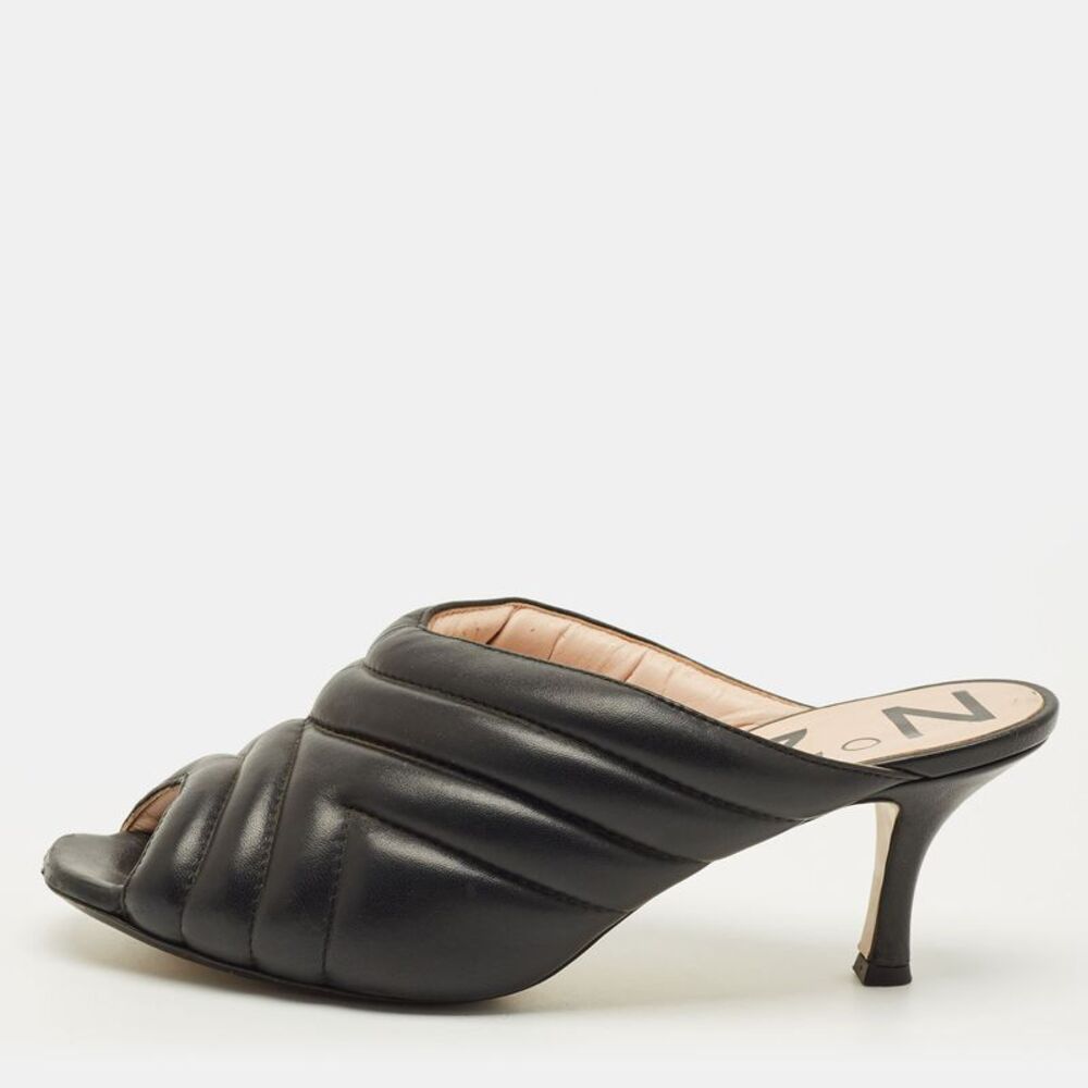 N21 Size 41 Black Quilted Leather Mules